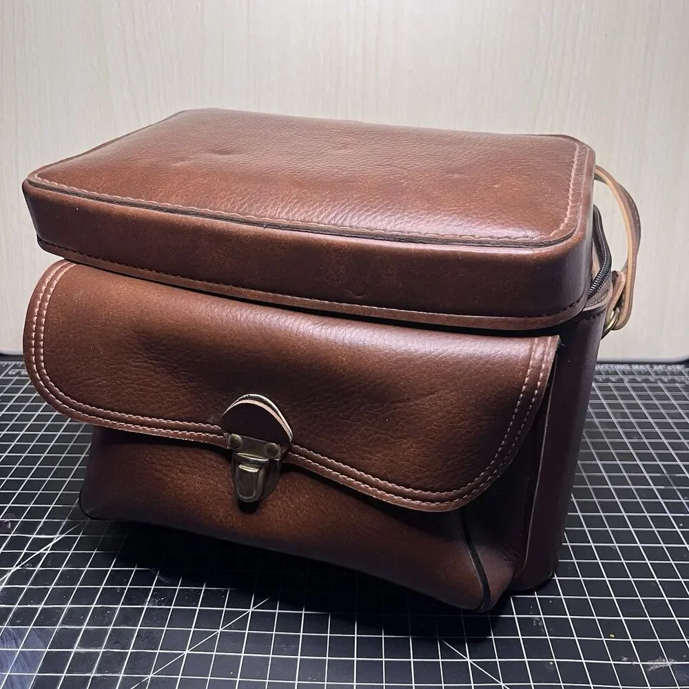 Vintage Hard Brown Leather Camera Case Shoulder Bag Made In USA #703